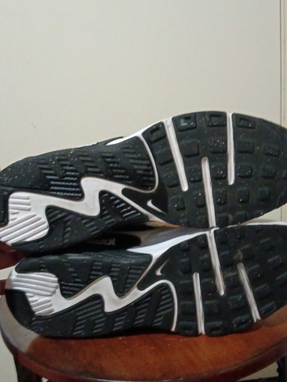 Nike Mens Air Max Excee FN7304-100 White Gray Black Sneakers Shoes Size 11 - Picture 3 of 13